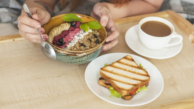 Warm & Comforting Vegan Breakfast Ideas for Cold Mornings