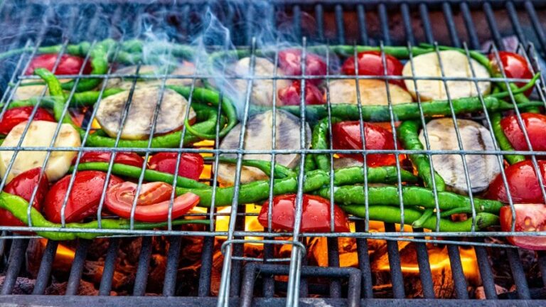 Best Vegan BBQ & Grilling Recipes: Tips for Flavorful Cookouts