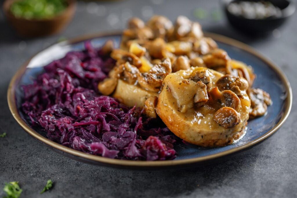 Apple Cider Vinegar Braised Cabbage
