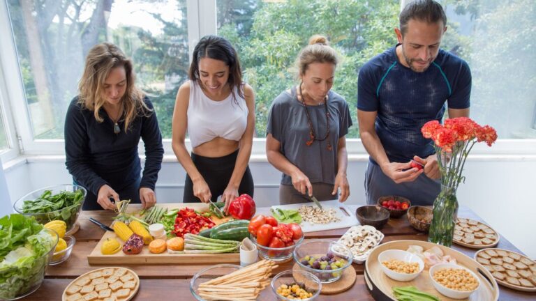 Vegan Meal Prep for Busy Professionals: Healthy Eating Made Easy